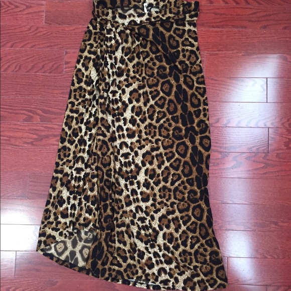 Leopard Print Midi Skirt - Picture 2 of 8